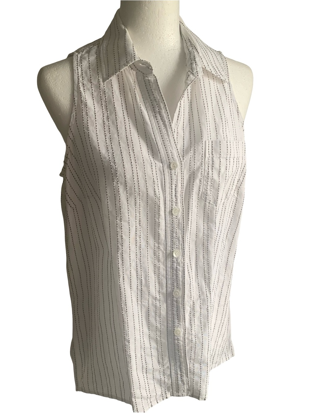Jones New York Sport Linen Sleeveless Collared Shirt Coastal Golf Pinstripe M - Picture 3 of 11